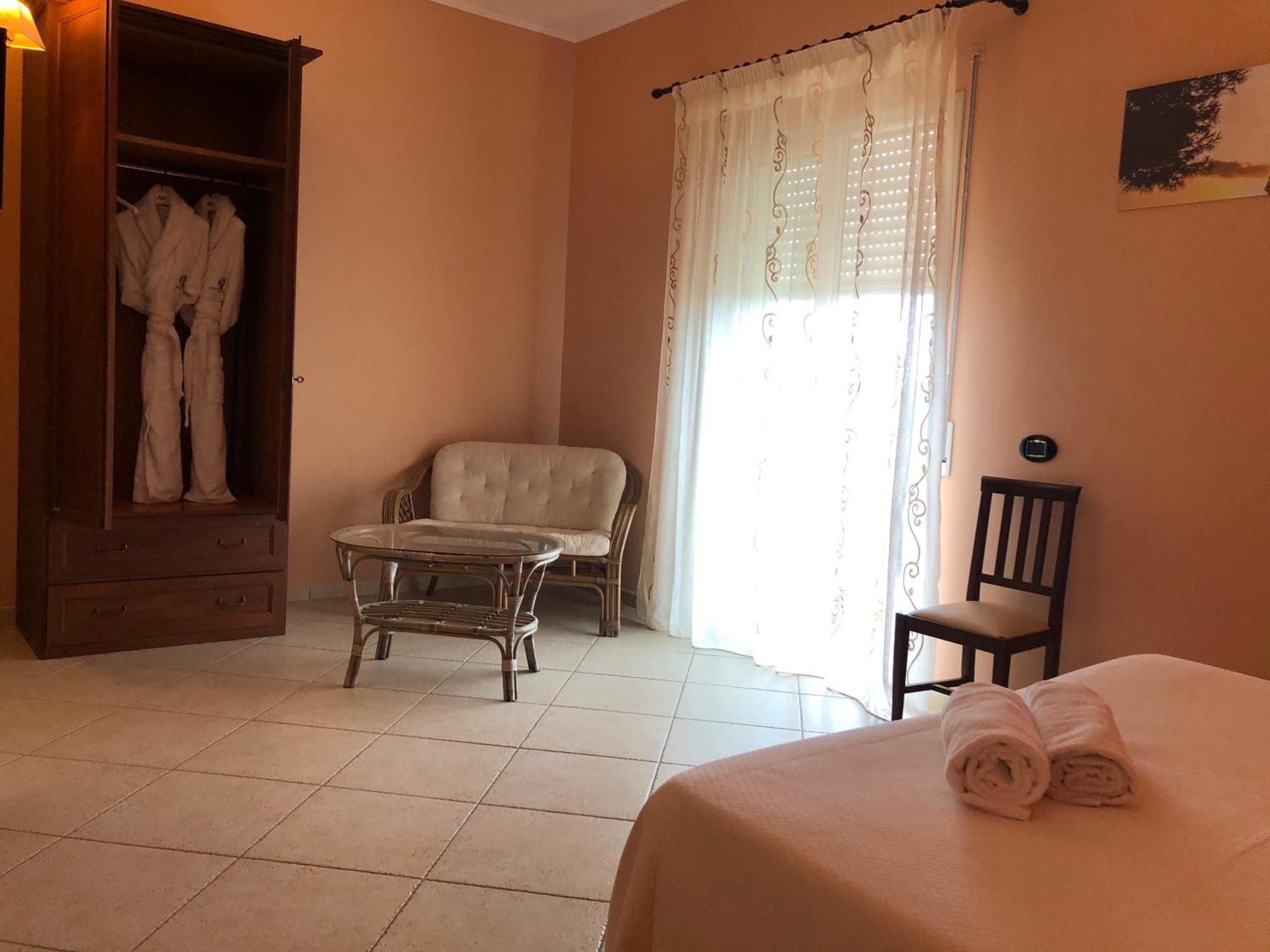 Il Tempio Di Hera Marinella di Selinunte Quarto foto
