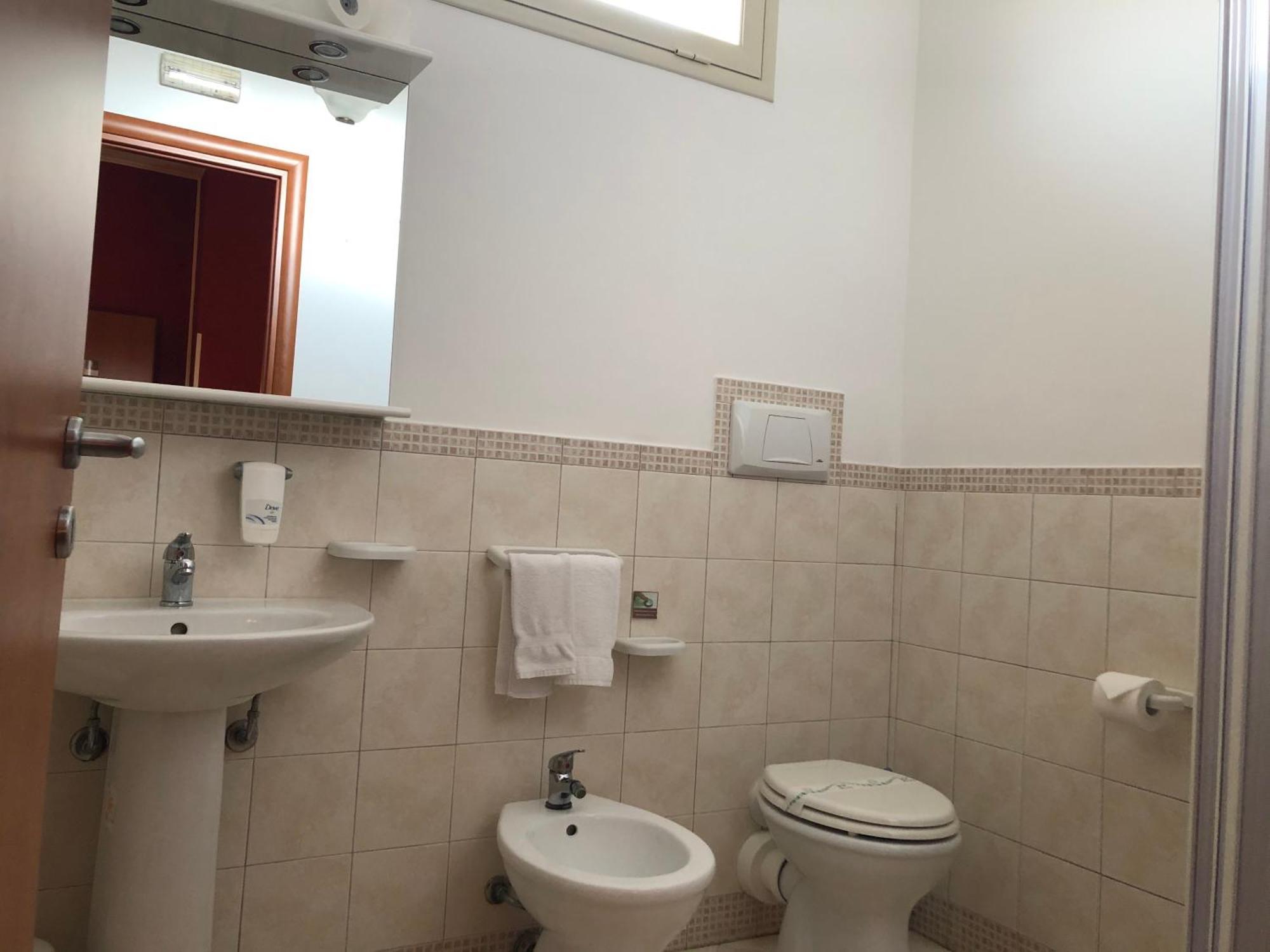 Il Tempio Di Hera Marinella di Selinunte Quarto foto